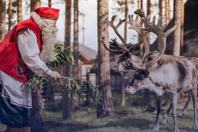 לפלנד הכפר של סנטה קלאוס - מדריך למטיילים credit to getyourguide.com