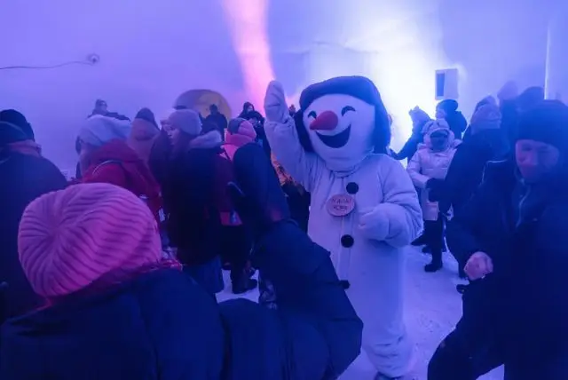 לפלנד הכפר של סנטה קלאוס - מדריך למטיילים credit to getyourguide.com