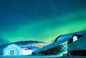 לפלנד מלון קרח credit to booking.com