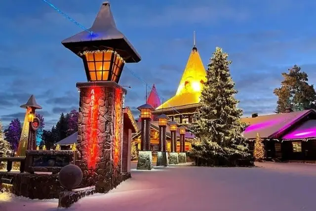 אירועים מיוחדים במהלך השנה בכפר של סנטה קלאוס - ומה קורה במיוחד בכריסמס? credit to getyourguide.com