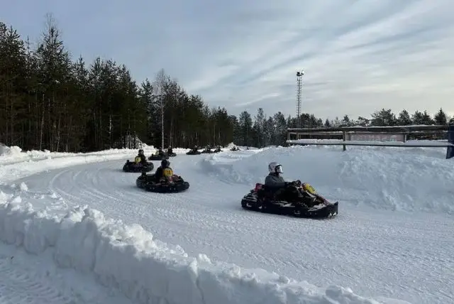 קארטינג קרח בלפלנד credit to getyourguide.com