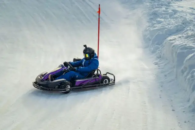 קארטינג קרח בלפלנד credit to getyourguide.com