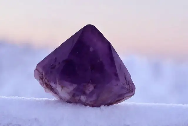 מכרה אמטיסט בלפלנד (Amethyst Mine) credit to getyourguide.com