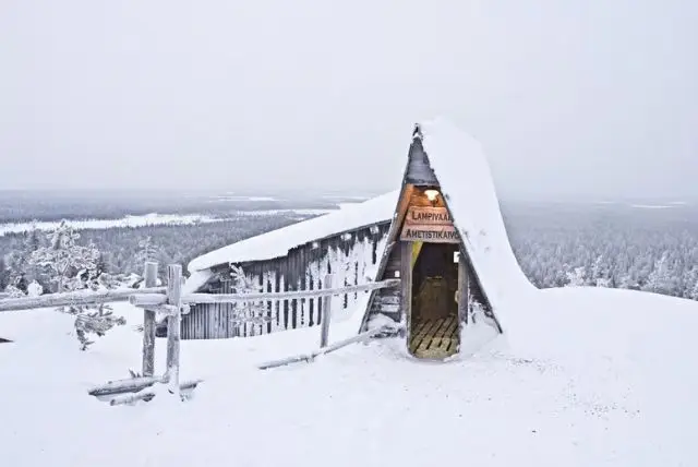טיול למכרה אמטיסט, חפירת אבני חן וטיול ברכבת שלג credit to getyourguide.com