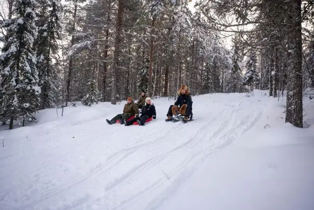 פארק החורף סנואו-גלו (Snow Glow) credit to getyourguide.com