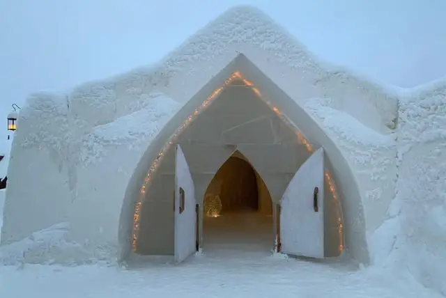 ארמון טירת השלג של קמי בלפלנד - The SnowCastle of Kemi credit to getyourguide.com