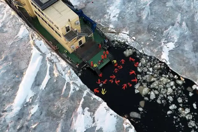 שייט בספינה שוברת קרח בלפלנד באיזור קמי (פינלנד) הנקראת סמפו credit to getyourguide.com