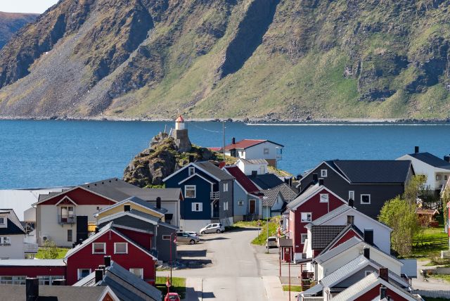 הונינגסוואג (Honningsvåg), נורווגיה - שער הכניסה ל-Nordkapp (הכף הצפוני)