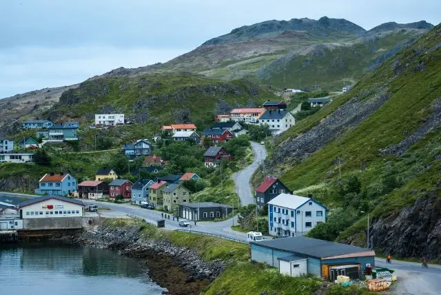 הונינגסוואג (Honningsvåg), נורווגיה - שער הכניסה ל-Nordkapp (הכף הצפוני)