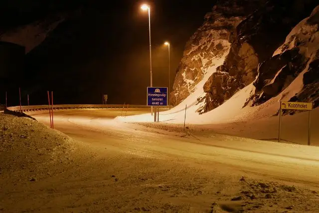 הונינגסוואג (Honningsvåg), נורווגיה - שער הכניסה ל-Nordkapp (הכף הצפוני)