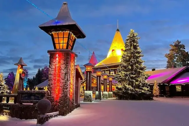 שירותי הסעות מרובניימי לקירונה / אביסקו credit to getyourguide.com