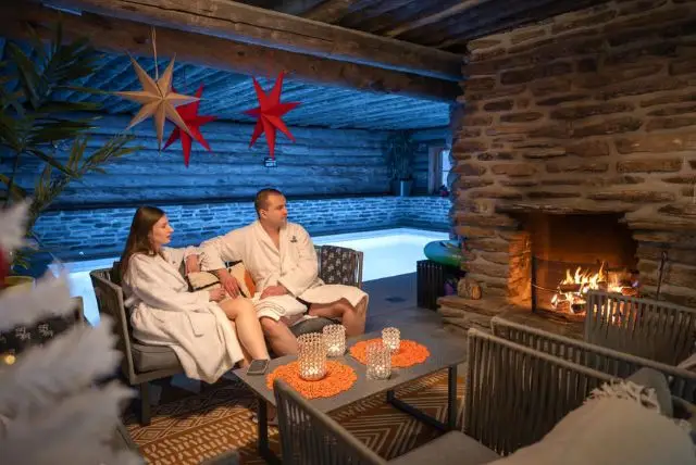 סאונה וורלד - מתחם סאונת עשן בלפלנד (Sauna World) credit to getyourguide.com